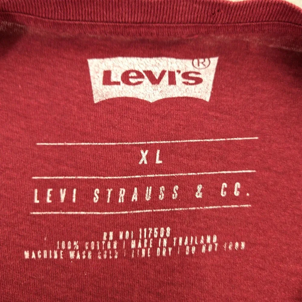 Levi's Shirt Mens‎ XL Maroon Graphic Spellout Logo California Retro Outdoors